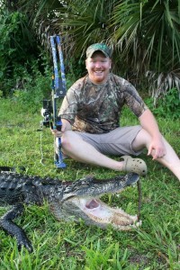 bowhunting-in-shorts-gator-hunt-01