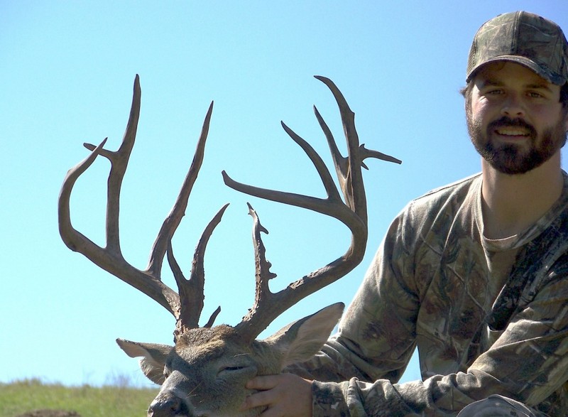 Big Buck Shot in Wood County 190+ Whitetail Hunting
